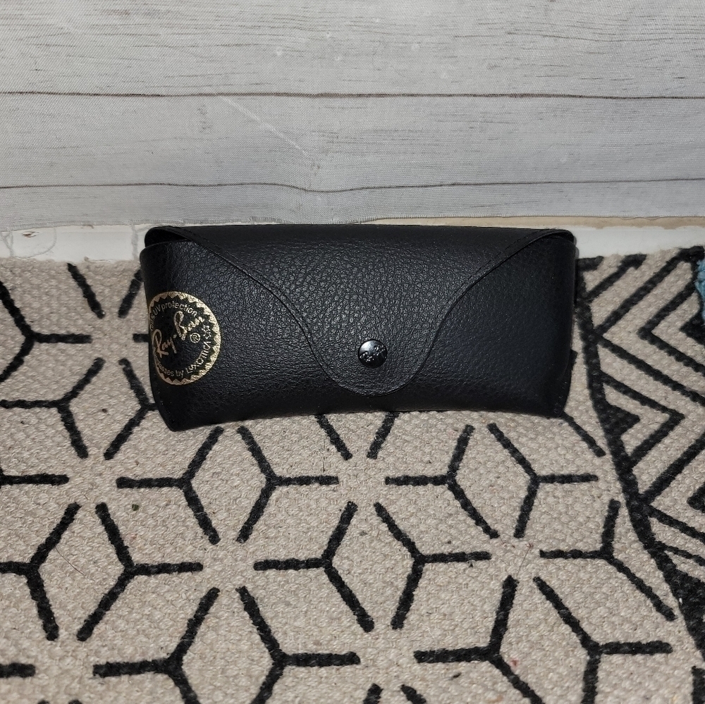 RAY-BAN BLACK SUNGLASSES CASE w CLEANING CLOTH